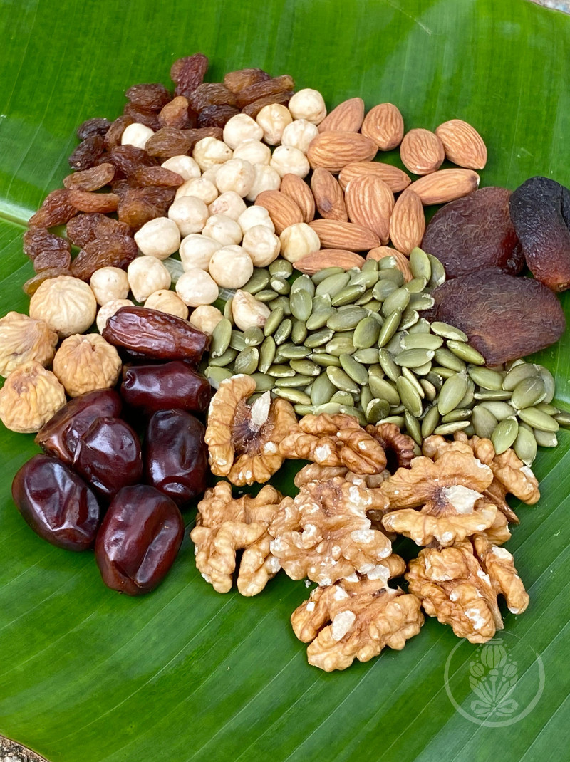 Nuts, Seedsa and Dried Fruit Mix